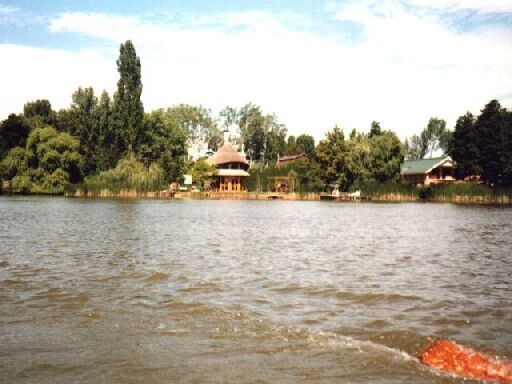 Dunavarsnyi hd alatti kunyhk